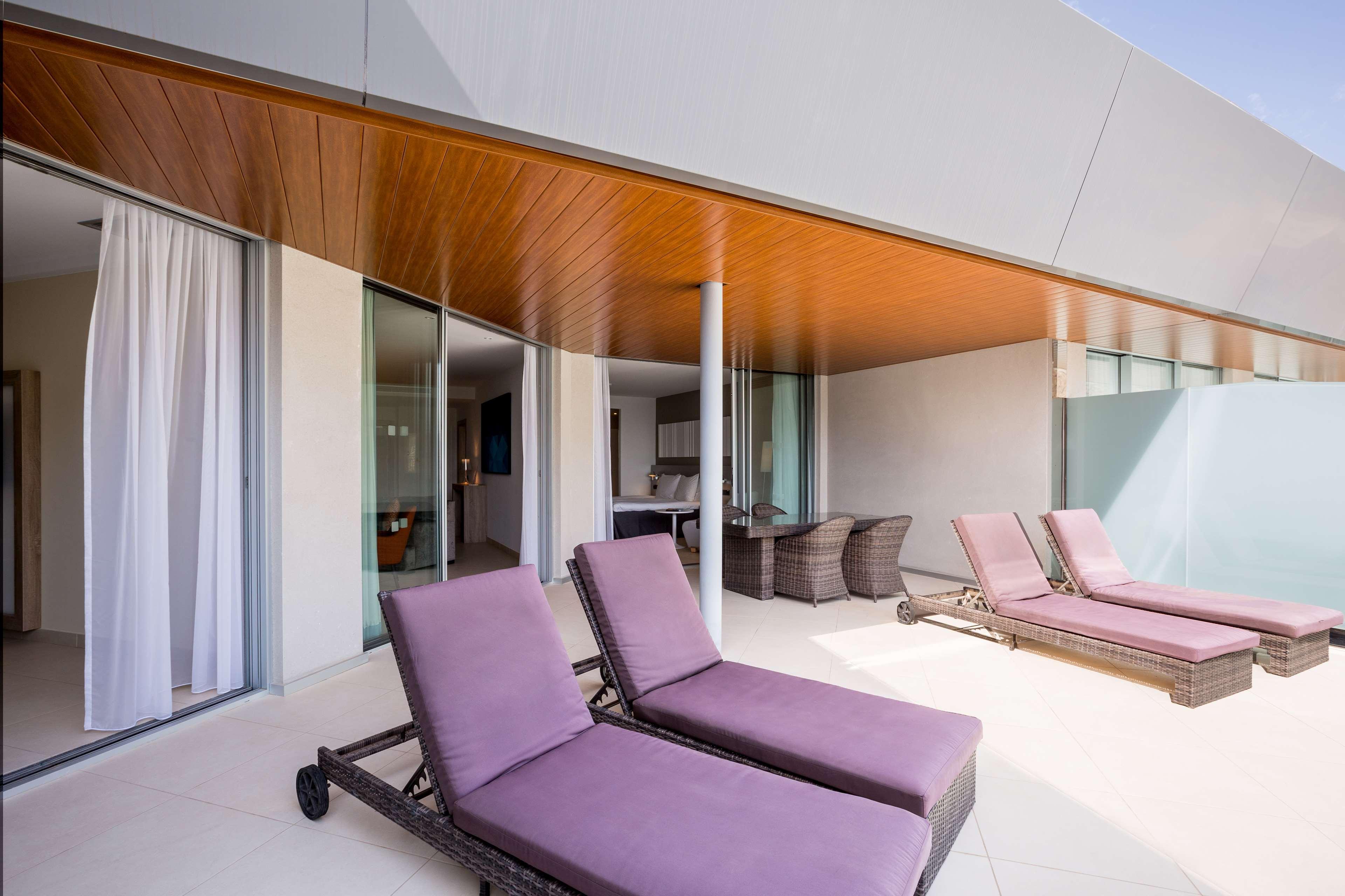 פוארטו דה מוגן Radisson Blu Resort & Spa, Gran Canaria Mogan מראה חיצוני תמונה The Residence, Phuket